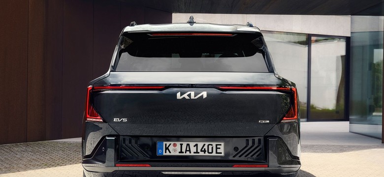 Nowa Kia wjeżdża do Polski i tak wygląda. Pod maską 217 KM