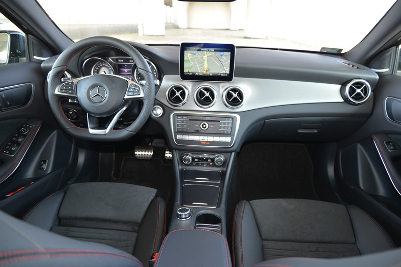 Mercedes GLA 220 4MATIC