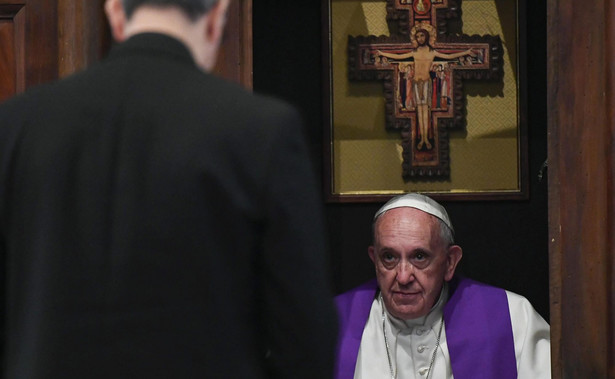 Papież do księży: Ludzie wybaczą wam wiele, ale nie przywiązanie do pieniędzy