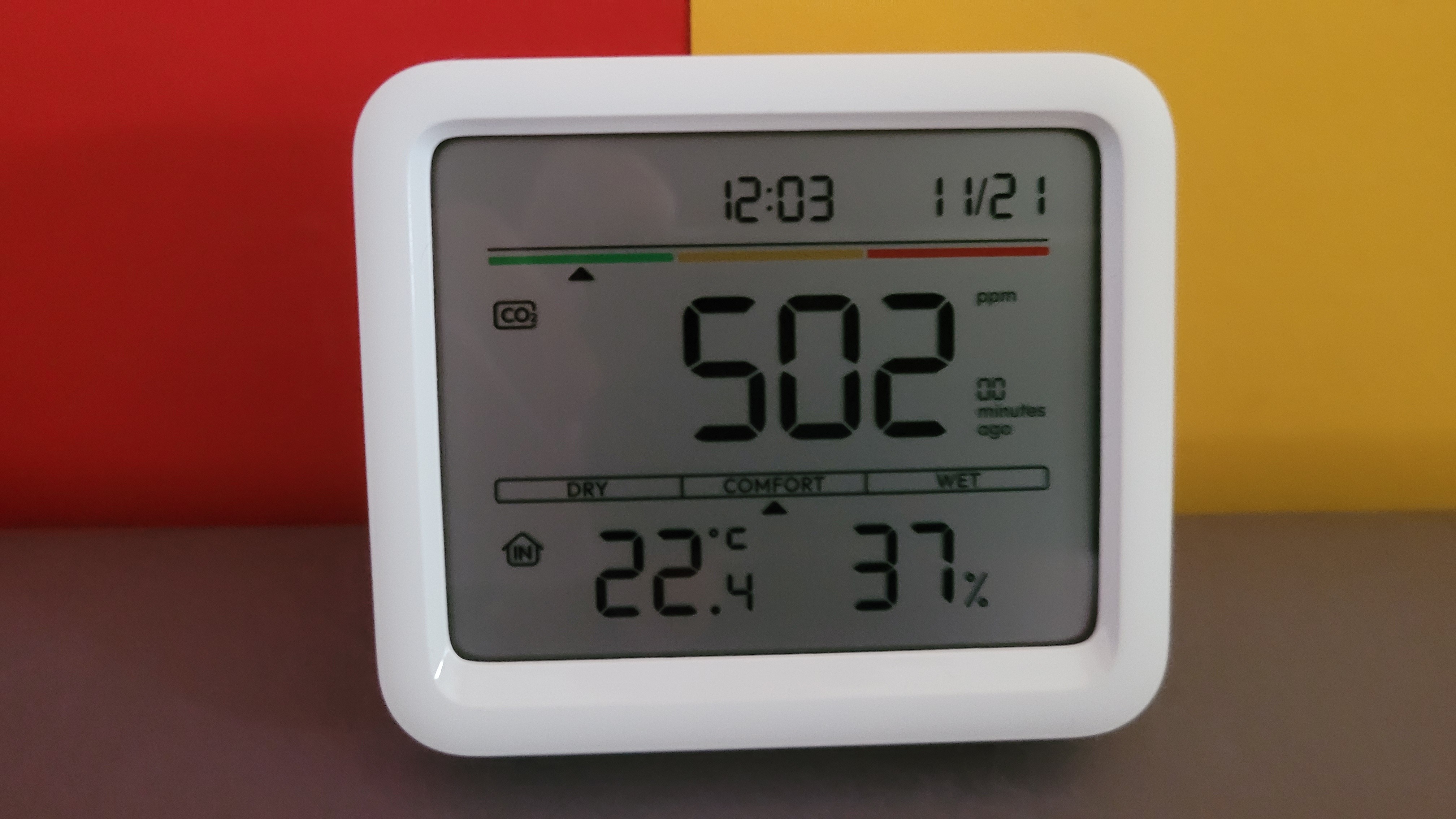 SwitchBot Meter Pro CO2 – Smarte Wetterstation Mit App-Anbindung, Misst Temperatur, Feuchte & CO₂
