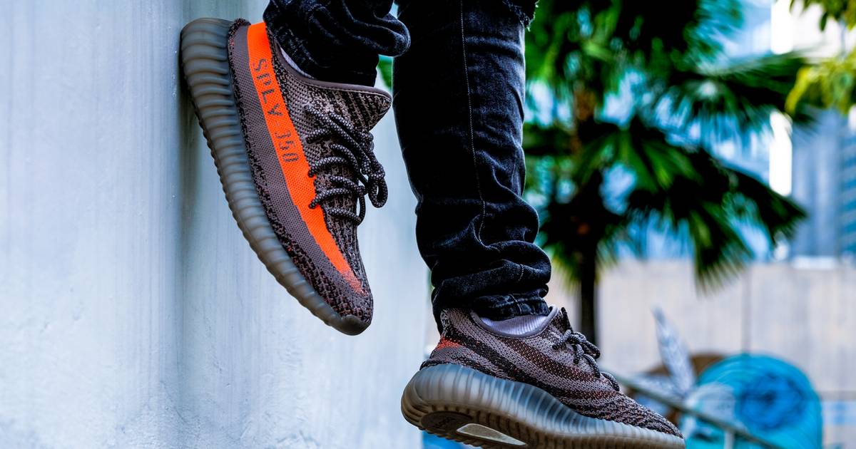 Cleaning The Dirtiest $ 1300 Yeezy Turtle Doves Back To New