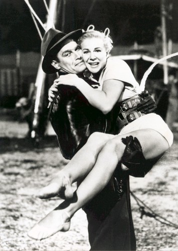 Charlton Heston (na zdjęciu z Betty Hutton)