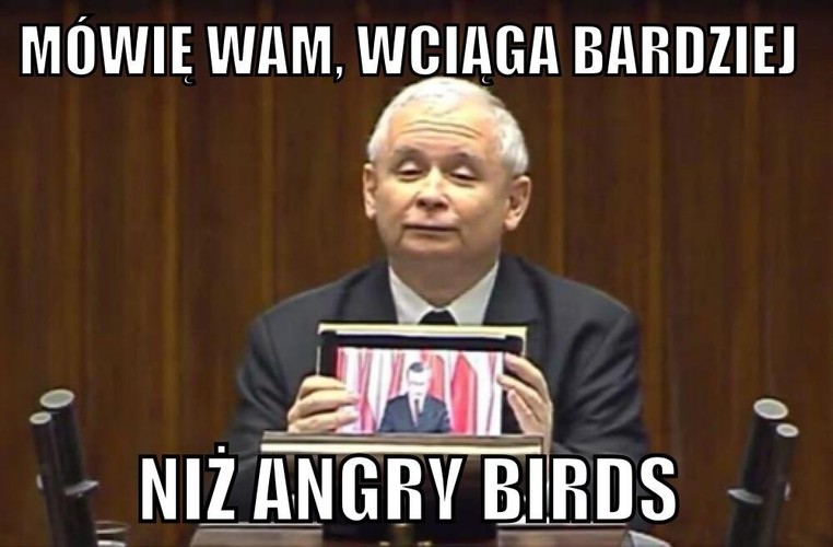 Kaczyński z tabletem. Gliński na tablecie. Pierwsze memy w internecie