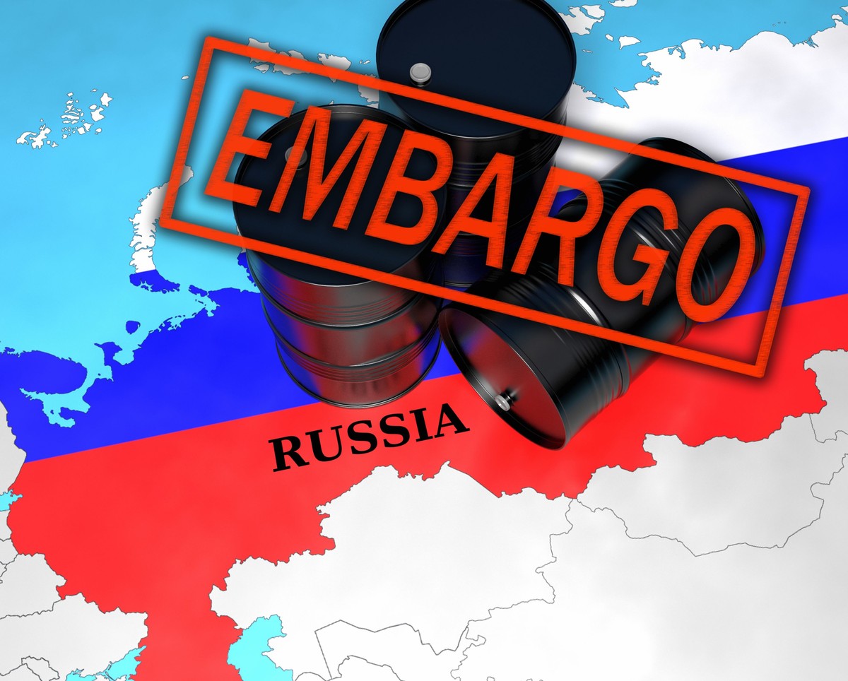 Dzisiaj zaczyna obowiązywać embargo na ropę z Rosji