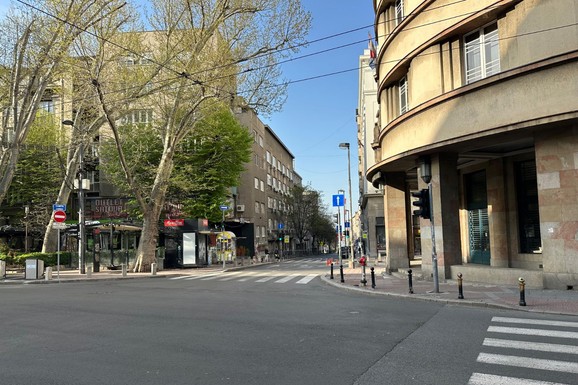 (FOTO) PUSTE ULICE BEOGRADA Srpska prestonica prazna na dan Vaskrsa, nigde nikog i na najprometnijim saobraćajnicama