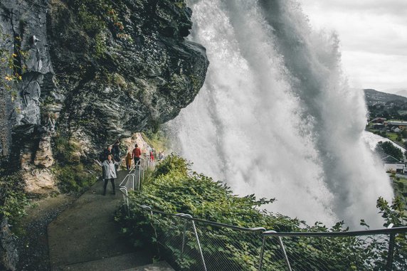 Steinsdalsfossen - kieruneknorwegia.pl