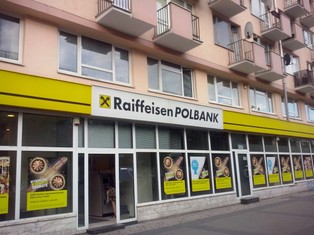 KNF zapowiada sankcje jeśli Raiffeisen Bank Polska nie wejdzie na GPW do 15 V
