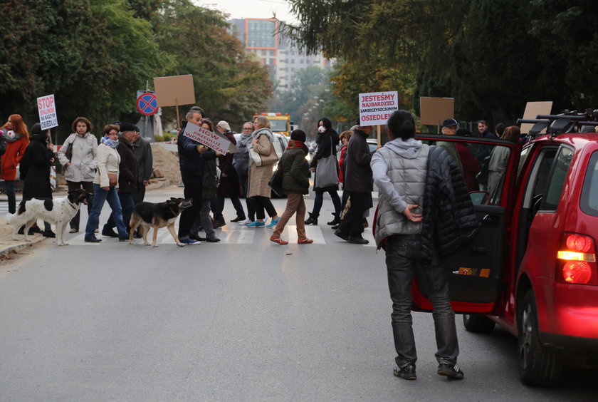 Protest mieszkańców Mokotowa. Chcą przedłużenia Woronicza