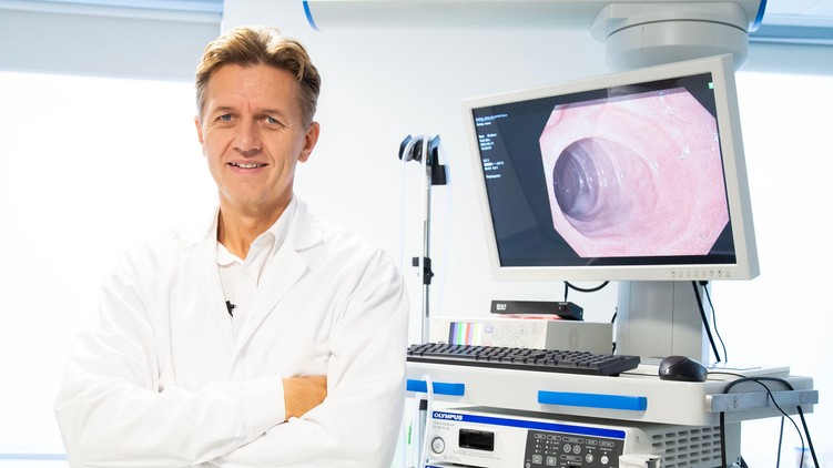 schwab richard deepfake csalás