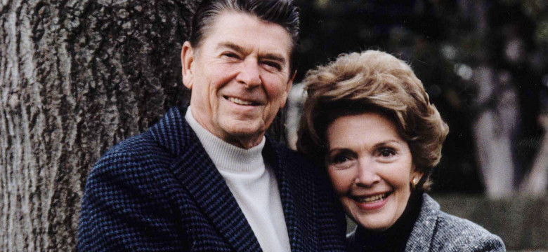 "Bez niej nie byłoby gubernatora, a później prezydenta". Świat zapomniał o Nancy Reagan