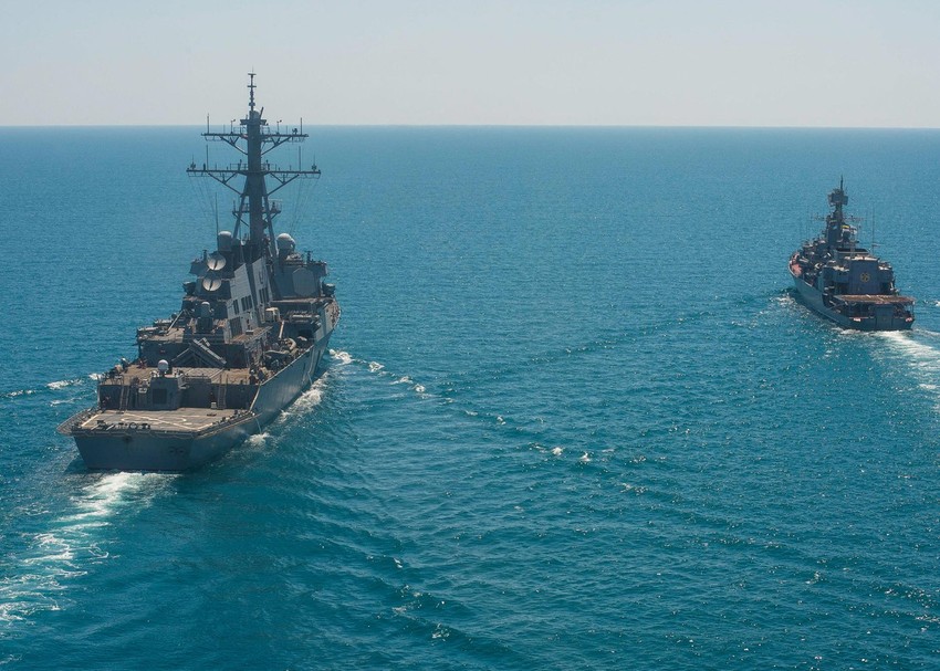 Američki i ukrajinski mornarički brodovi u Crnom moru tokom jedne ranije zajedničke vežbe