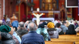 8 proc. z pensji dla kościoła? do sejmu trafił pomysł nowego podatku