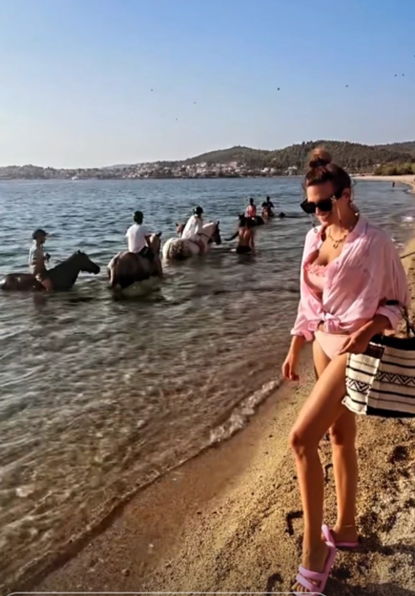 Nina Radulović u bikiniju