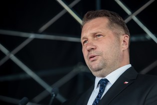 Szef MEiN: Kolejny punkt programu PiS to "Bon szkolny - poznaj Polskę”