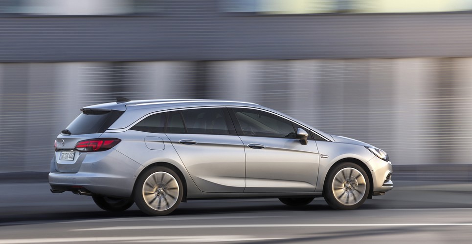 Opel astra sports tourer