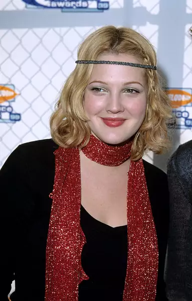Drew Barrymore w 1999 r. Już po rozwodzie z Jeremym Thomasem, a przed zaręczynami z Tomem Greenem / Getty Images