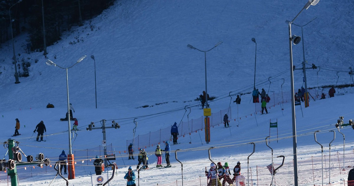 Najtańszy kurort na ferie zimowe 2026! Oferuje kilometry tras i piękne górskie krajobrazy