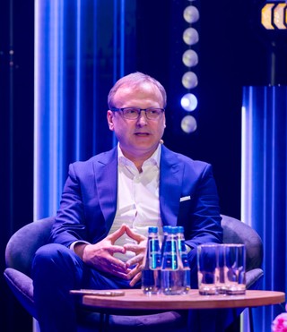 Precyzyjne zarządzanie projektami w firmie produkcyjnej