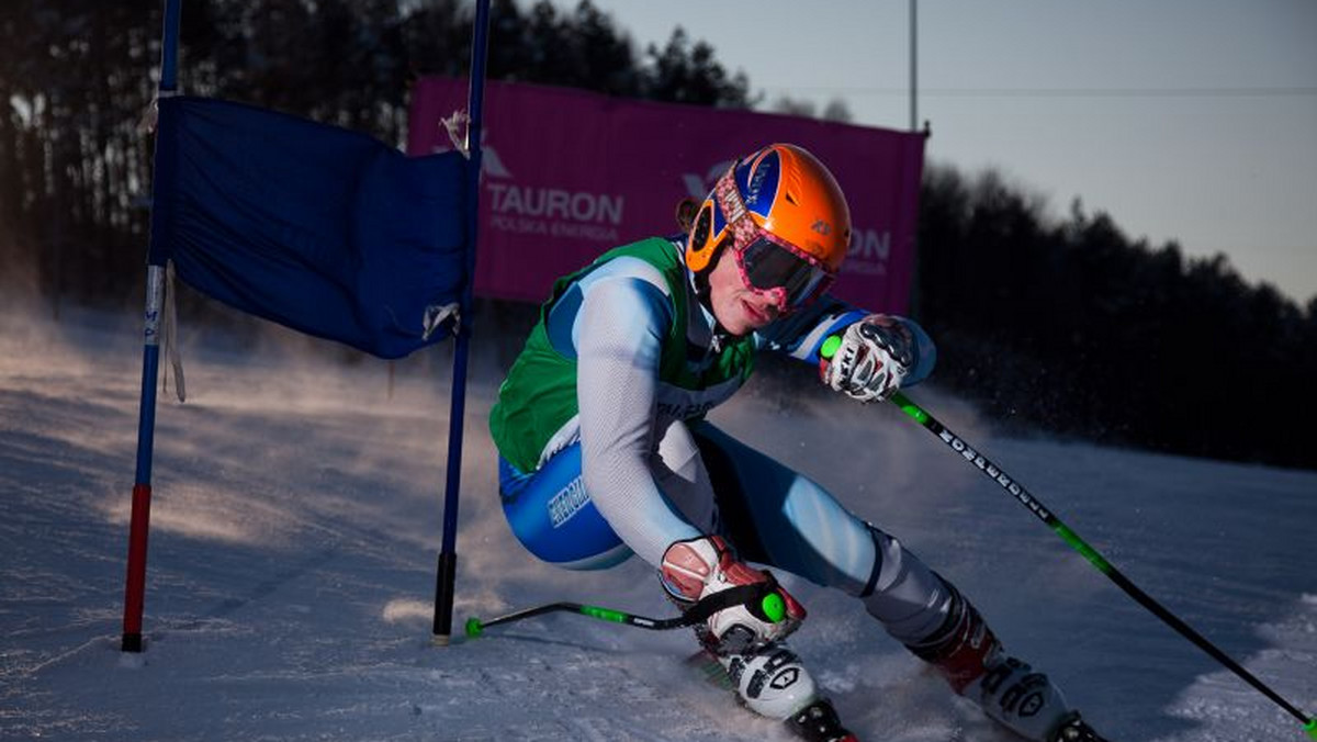 W piątek 4 lutego, na trasie FIS Doliny na stokach góry Skrzyczne w Szczyrku, rozegrano czwartą już edycję eliminacji Mistrzostw Polski Amatorów w narciarstwie alpejskim.