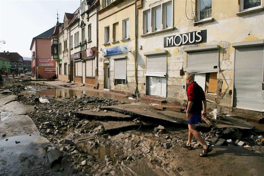 Po wodzie zostały ruiny. Szokujące FOTO z Bogatyni!