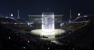 Pjongjang, czyli polityczny taniec na linie