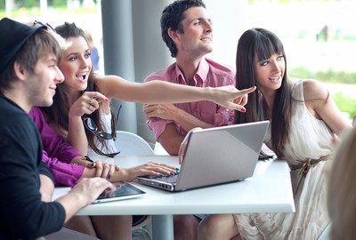 Sprawdź, ile zarobisz polecając swój bank znajomym