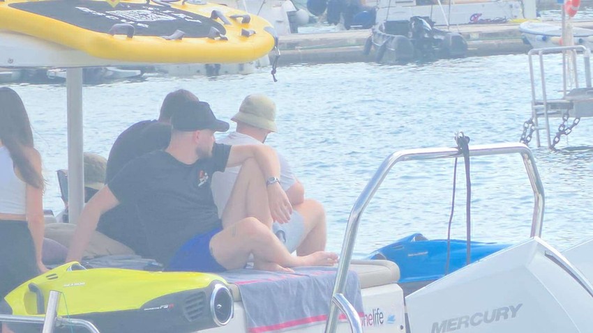 Milena Kačavenda paparaco