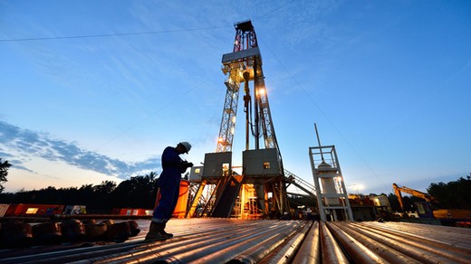 Niepokój na rynku surowców energetycznych. Gaz ziemny podrożał 16 proc.