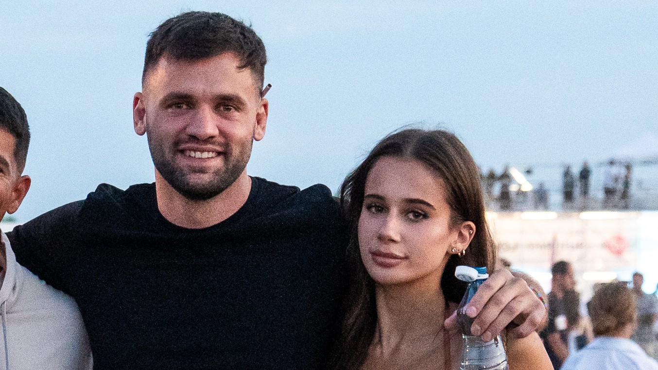 Filip Sulík a jeho snúbenica na festivale Lovestream.
