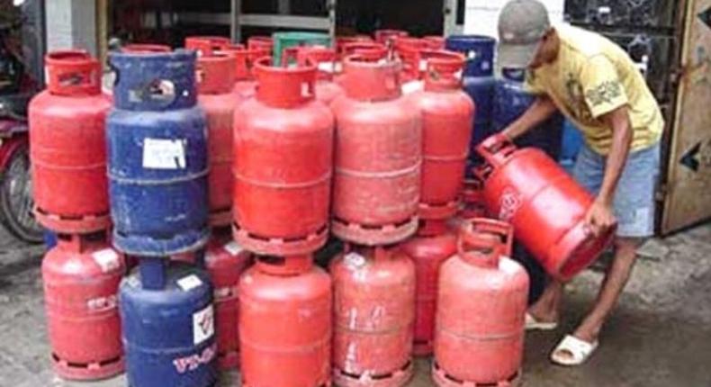 FG begins clampdown on illegal gas plants, roadside LPG retailers – Official  [First Reports Online]