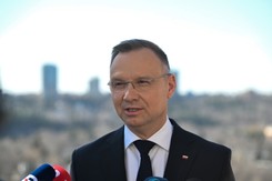 Broń atomowa w Polsce? 'Prezydent wyskoczył przed szereg'