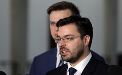 Tyszka: Prezes PiS zawsze był zwolennikiem antyobywatelskiej ordynacji. Zależy mu na centralizacji
