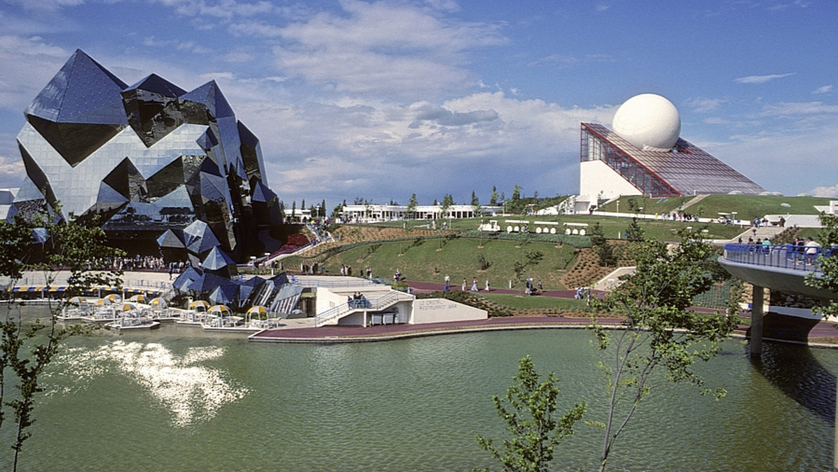 Park rozrywki Futuroscope w Poitiers ogłosił w lipcu, że od czasu jego powstania w 1987 roku odwiedziło go już 40 mln gości. Pod względem frekwencji to wielkie centrum rozrywkowe ustępuje we Francji jedynie paryskiemu Disneylandowi.