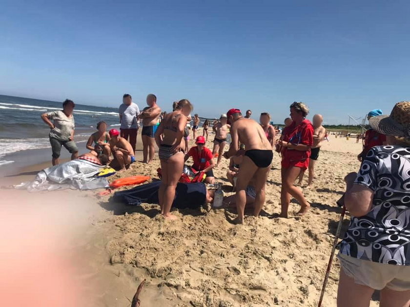 Akcja ratunkowa na plaży w Gdańsku Sobieszewie