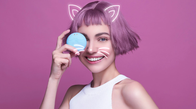 7 színben érhető el a készülék: Aquamarine, Sunflower Yellow, Fuchsia, Pearl pink, Purple, Midnight black és Mint / Fotó: FOREO