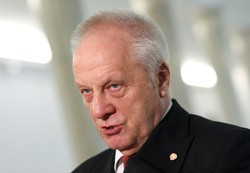 Niesiołowski: Przegraliśmy przez wściekłą kampanię w kościołach