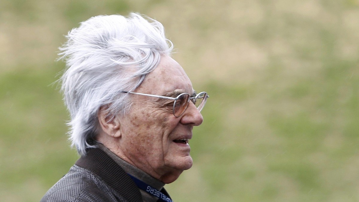 Szef Formuły 1, Bernie Ecclestone przyznał, że wciąż nie wie, czy wyścig o Grand Prix Bahrajnu się odbędzie, a wszystko z powodu ciągle niepewnej sytuacji w Zatoce Perskiej. Od lutego w tym rejonie zginęło co najmniej 30 osób.