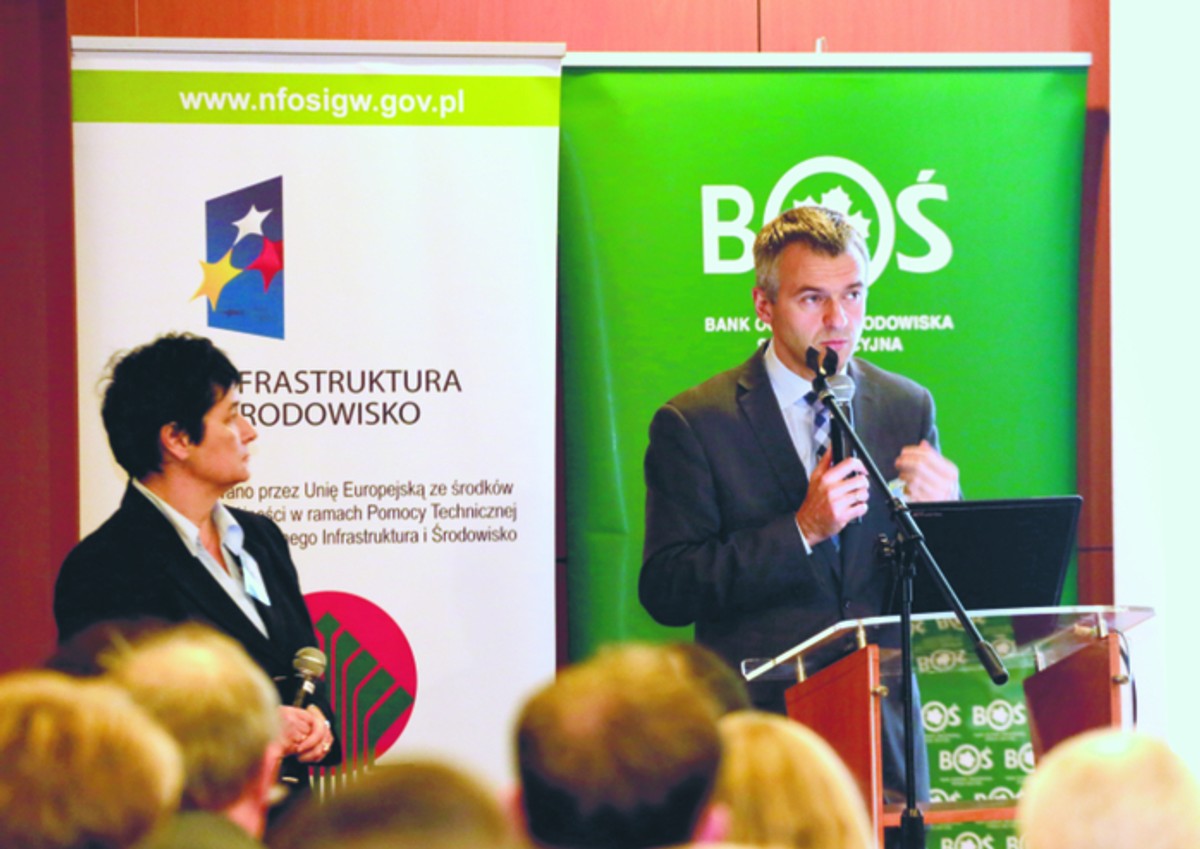 Anna Żyła, główny ekolog Banku Ochrony Środowiska, Bartłomiej Pawlak , prezes zarządu BOŚ EKO Profit, przedstawili m.in. możliwości finansowania inwestycji w zakresie odnawialnych źródeł energii. fot. Wojciech Górski