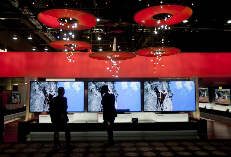 90-calowe telewizory Sharp