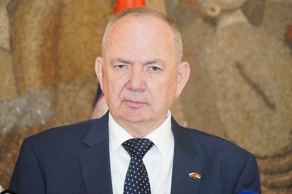 Slobodan Nikolić istupio iz poslaničke grupe POKS