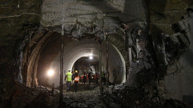 Metro: Powiśle przebite. Można przejść z Woli na Pragę