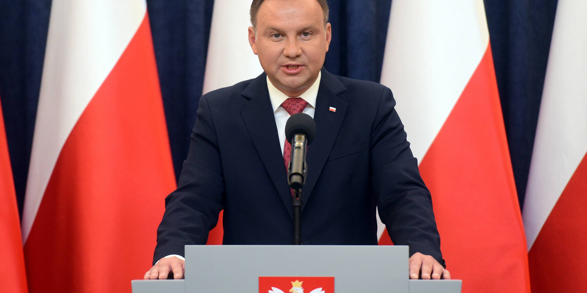 Andrzej Duda zapowiada kroki prawne wobec Gazpromu. 