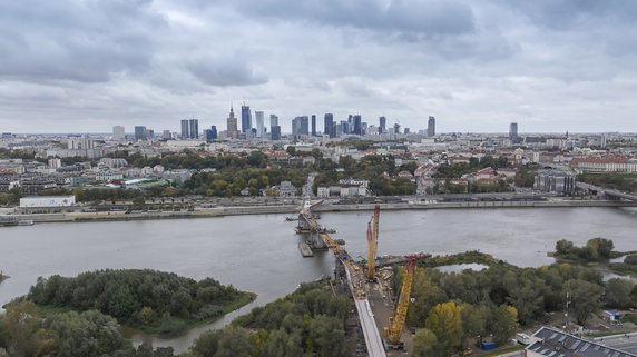 Most pieszo-rowerowy w Warszawie otwarty już dzisiaj! Miasto zaprasza na spacer