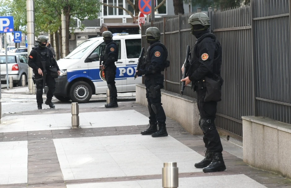 Velike mere obezbeđenja prilikom dovoženja Kašćelana /Foto: Vijesti.me/Savo Prelević