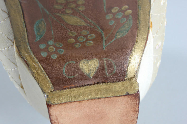 Ukryty symbol na butach ślubnych księżnej Diany