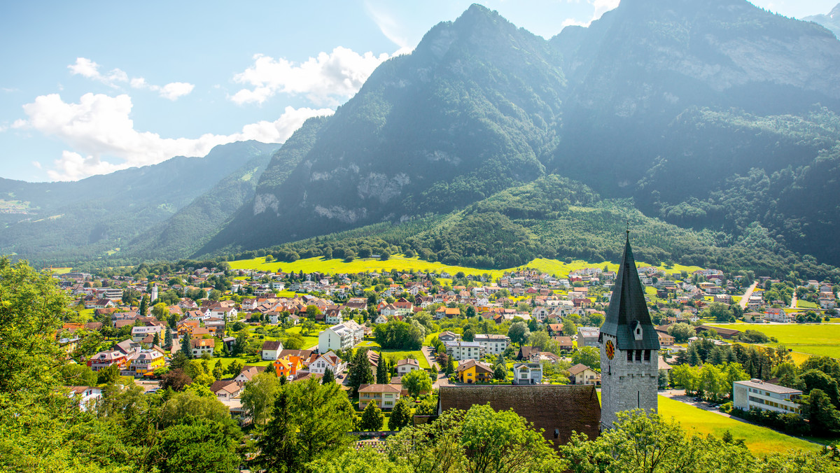 Liechtenstein: kieszonkowy raj bez bezrobocia i konfliktów politycznych