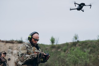 Mur dronów nad Europą. Polska korzysta z doświadczeń Ukrainy