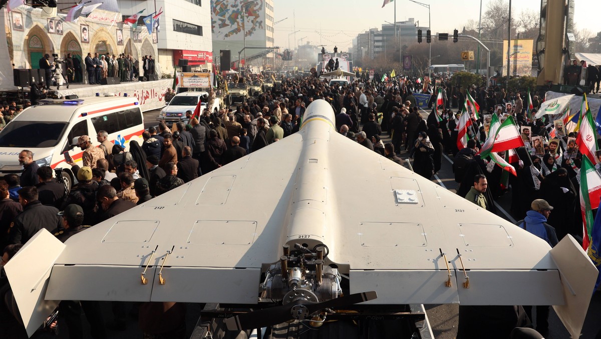 Iran zbroi się, otrzymując tysiąc nowych dronów w obliczu obaw przed Donaldem Trumpem [Źródło: PAP]