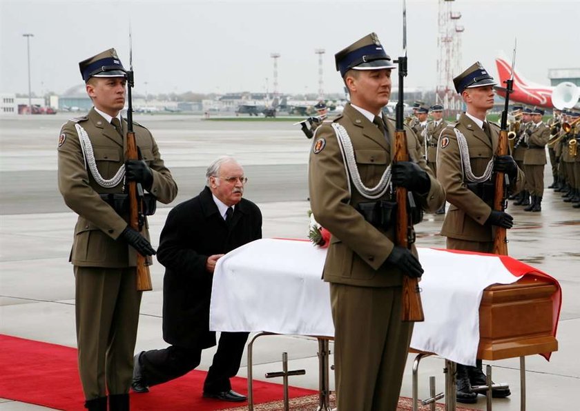 Maria Kaczyńska, śmierć, przylot, trumna, ceremonia, wystawienie, katastrofa, samolot, Smoleńsk