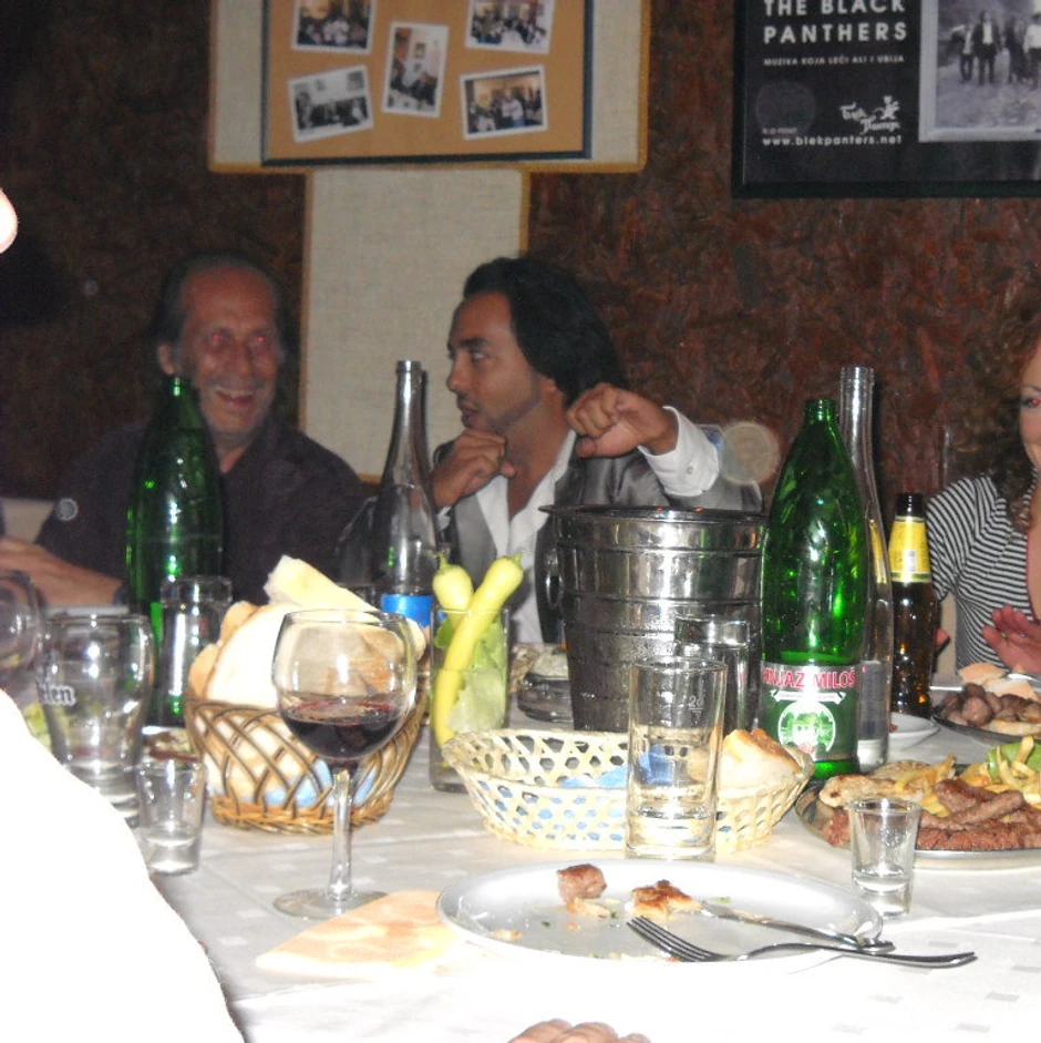 Pako De Lusija u provodu na beogrsdkom splavu "Pantersi"